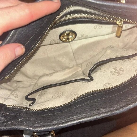 Euc Authentic Tory Burch Pebbled Leather Amanda Bag - Picture 10 of 14